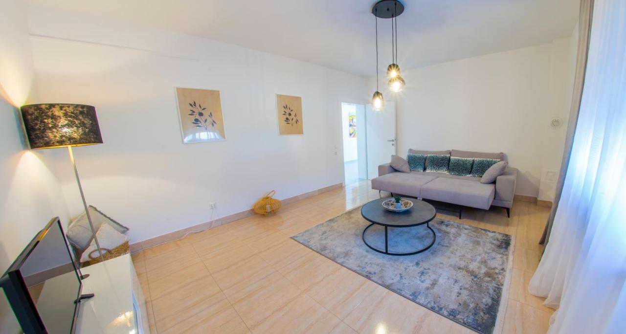 Carpe Diem - With Private Pool Villa *