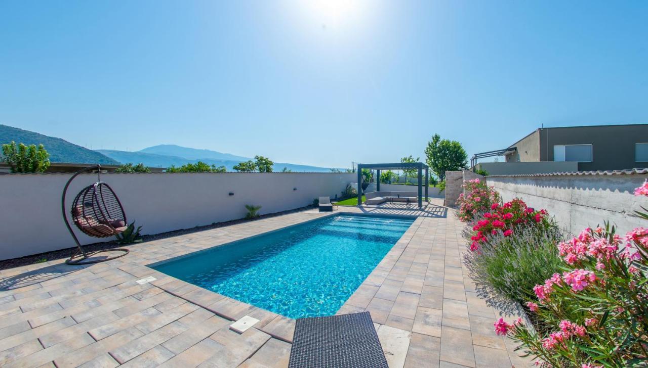Carpe Diem - With Private Pool * Mostar